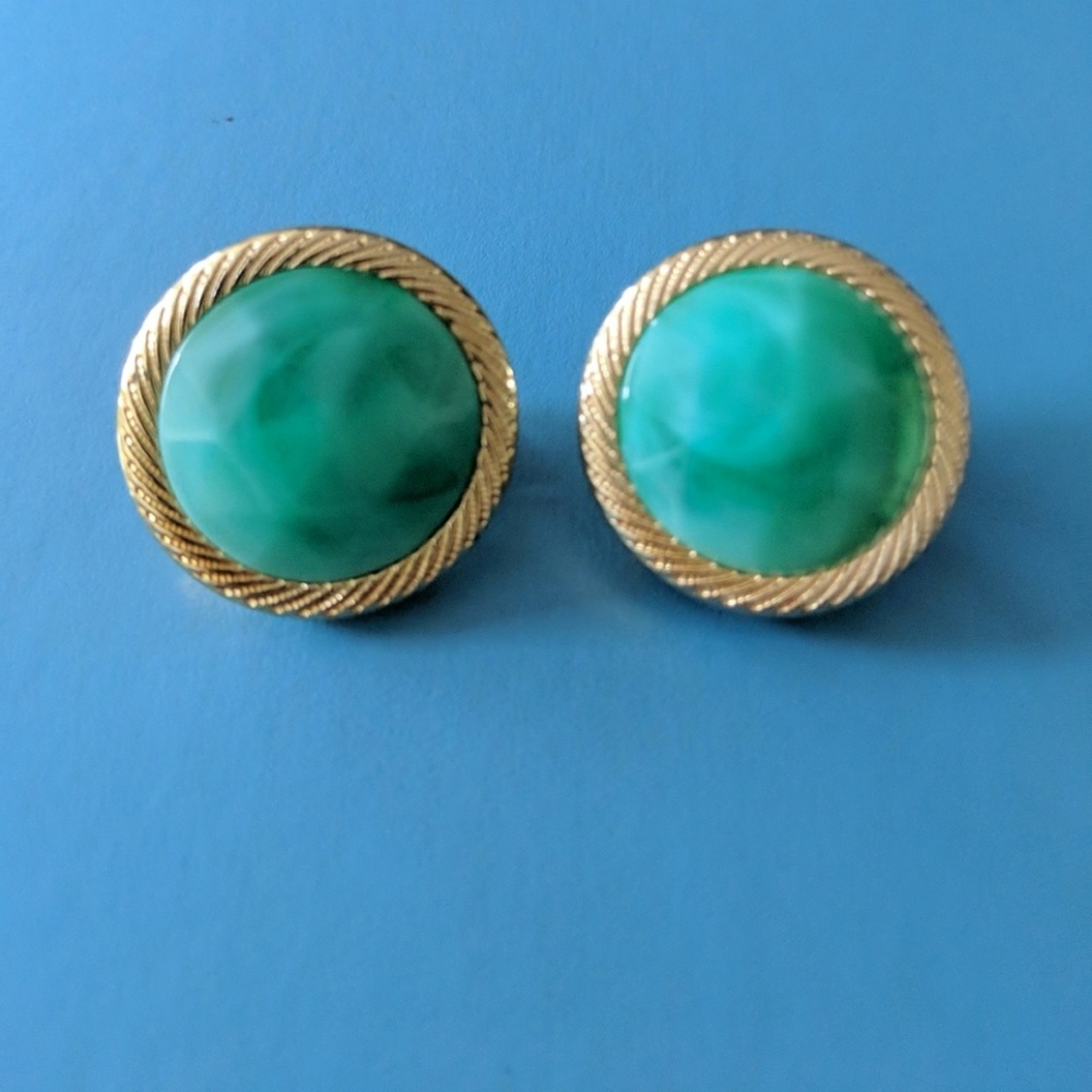 Vintage Teal/Gold Clip-on Earrings
